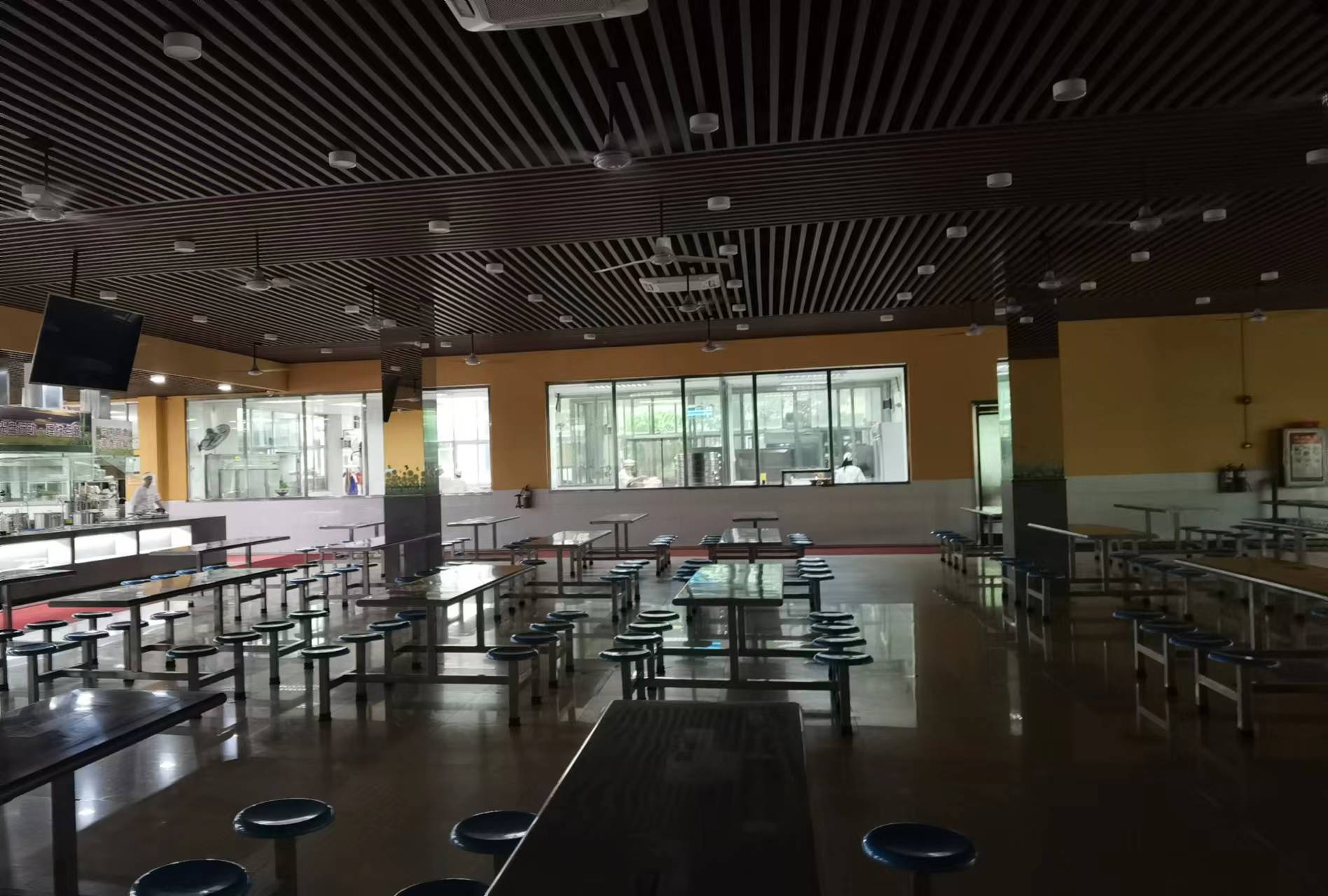 如何做好企業(yè)食堂的管理？